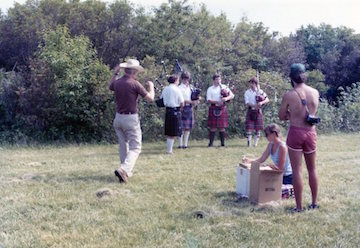 230a.jpg--bagpipers playing